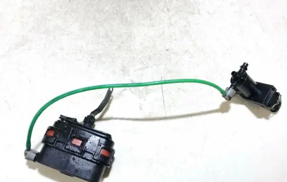 Mercedes-Benz C W202 Central locking vacuum pump 