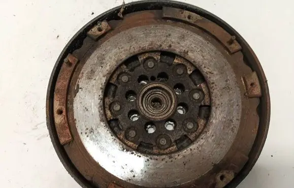Mercedes-Benz E W211 Flywheel 