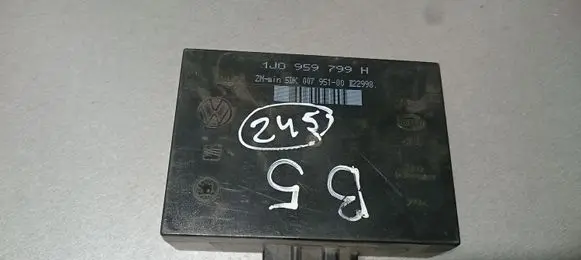 Volkswagen PASSAT B5.5 Comfort/convenience module 1J0959799H 5DK00795100