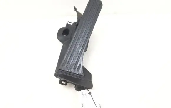 Volkswagen PASSAT B6 Accelerator throttle pedal 6PV008745