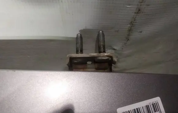 Honda Jazz Tailgate/trunk/boot hinge