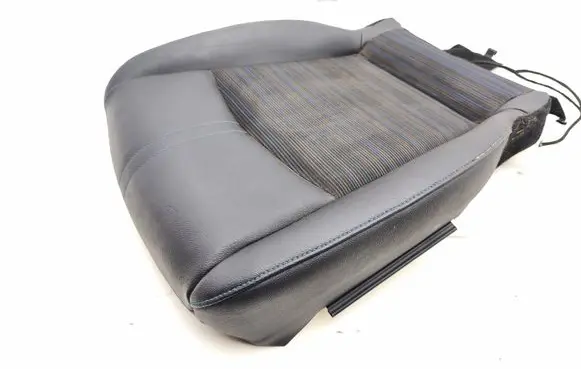 Nissan Leaf II (ZE1) Front passenger seat console base 