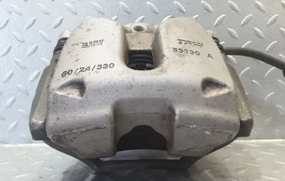 BMW 5 G30 G31 Front brake caliper 6024330 53390A