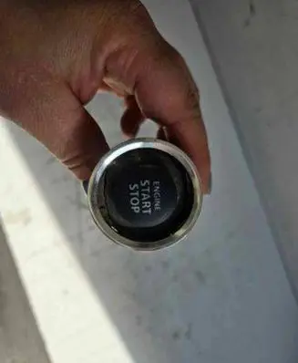 Suzuki Swift II Engine start stop button switch 37290-81P00