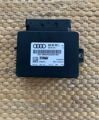 Audi A4 S4 B8 8K Hand brake control module 8K0907801L 32620282A 8K0907801J