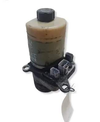 Ford Focus Power steering pump 4M513K514CA
