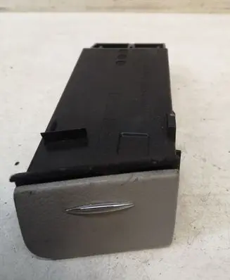 Mercedes-Benz E W211 Glove box 2116801152