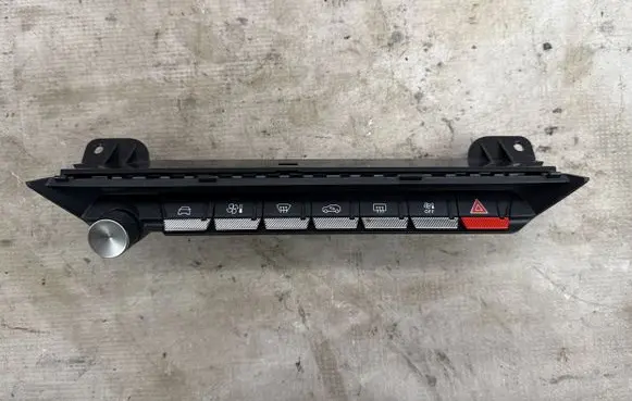 Peugeot 308 Climate control unit 98350200ZD E314543