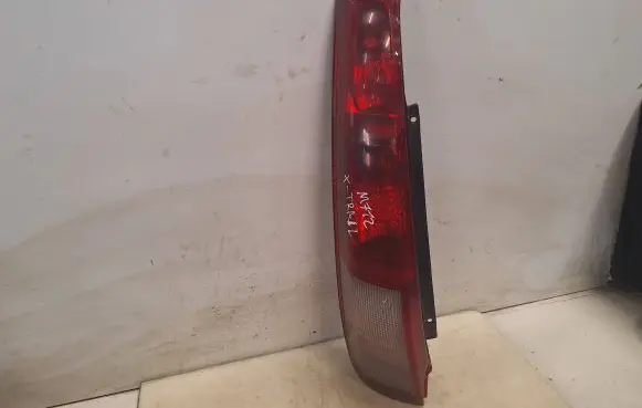 Nissan X-Trail T30 Rear/tail lights RS1022001