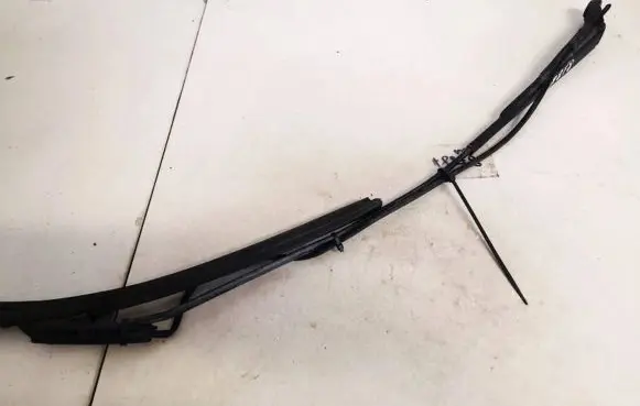 Mercedes-Benz Vito Viano W638 Front wiper blade arm 6388201144