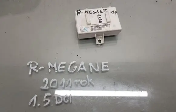 Renault Megane III GPS navigation control unit/module 