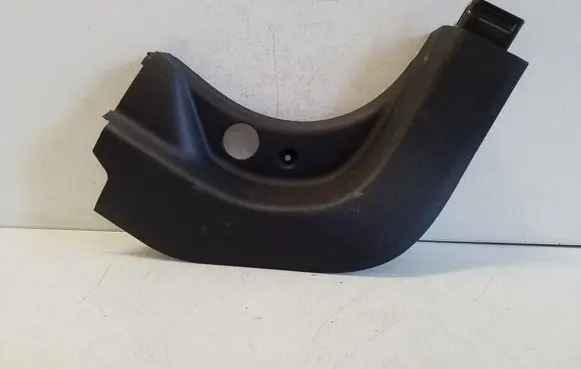 Foot area side trim