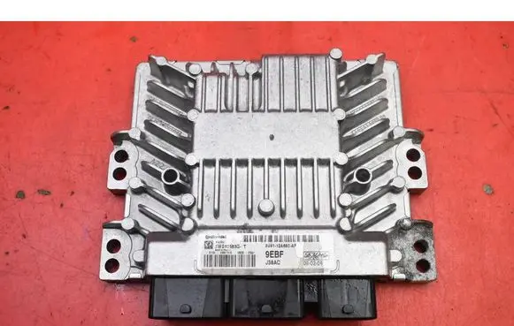 Ford Kuga I Engine control unit/module ECU 8V4112A650CA