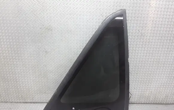 Nissan Murano Z50 Rear side window