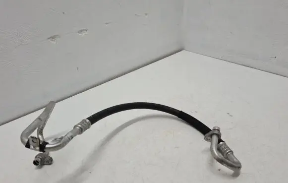 Renault Captur Air conditioning (A/C) pipe/hose 924909096R