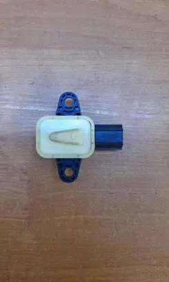 Volvo S60 Airbag deployment crash/impact sensor 30798030 100414302