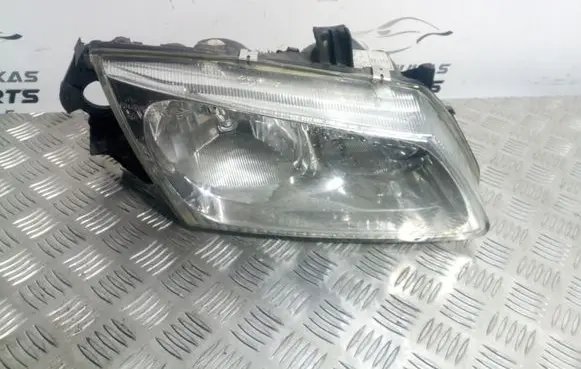Nissan Almera N16 Headlight/headlamp 06010613 205989B 8505