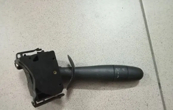 Renault Trafic II (X83) Wiper control stalk 8200070265