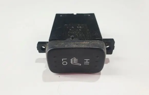 Honda CR-V Seat heating switch