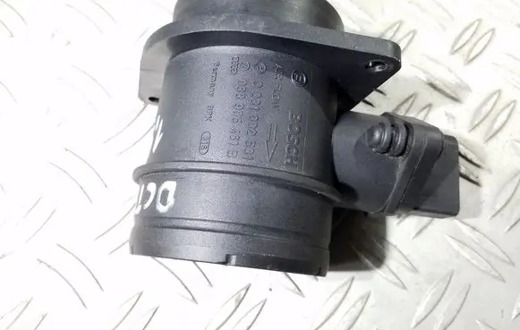 Skoda Octavia Mk2 (1Z) Mass air flow meter 0281002531 038906461B