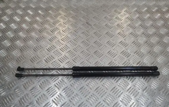 Nissan Juke II F16 Tailgate strut PU8849