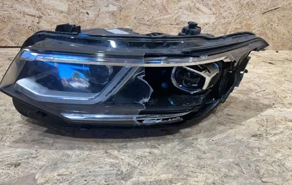 Volkswagen Tiguan Headlight/headlamp 5NB941081G S2503K004