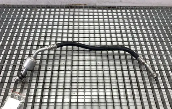 Dacia Sandero Air conditioning (A/C) pipe/hose 924805740R