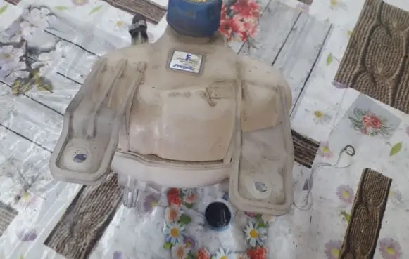 Fiat Punto (199) Coolant expansion tank/reservoir