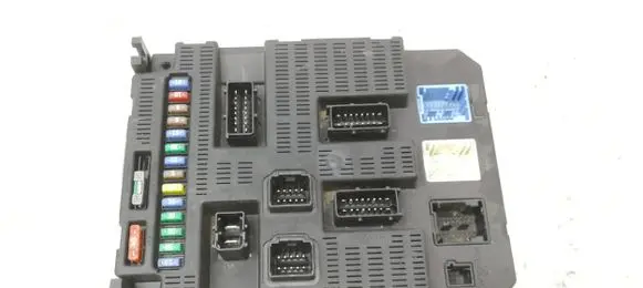 Citroen C8 Fuse module 9659285280 0469225240406 0029348190406