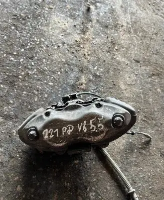 Mercedes-Benz S W221 Front brake caliper