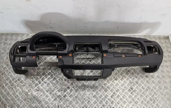 BMW X5 E53 Dashboard