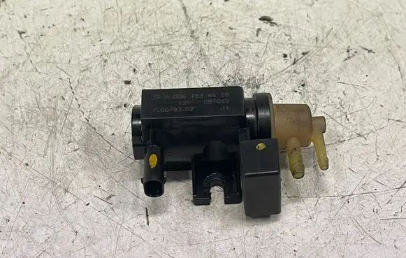 Vacuum valve