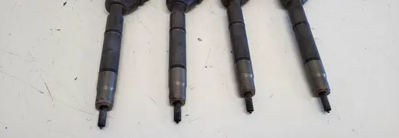 KIA Ceed Fuel injectors set 0445110256