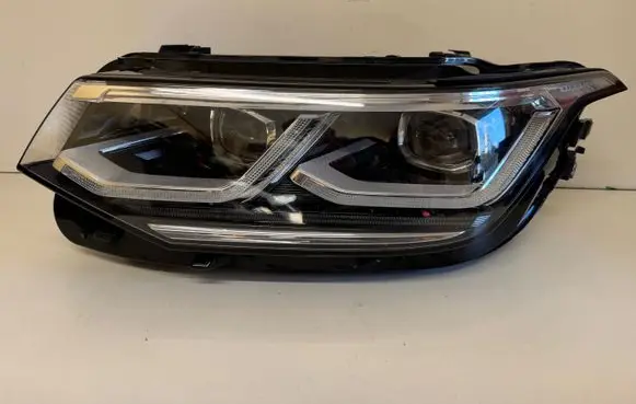 Volkswagen Tiguan Headlight/headlamp 5NB941081H 0301119233A 5NB941081F