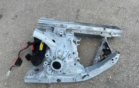 BMW i4 Front side member 