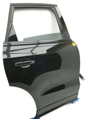 Audi Q3 8U Rear door 8R0833052B LY9T