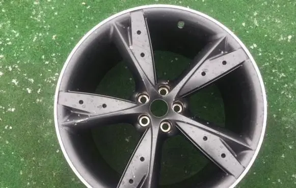 Jaguar F-Type R20 alloy rim 