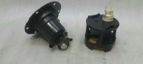 Mercedes-Benz S W221 In-tank fuel pump A2214706094