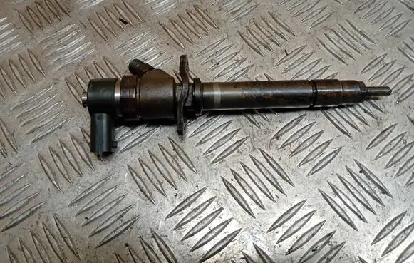Fuel injector