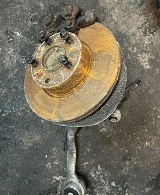 BMW 4 F36 Gran coupe Front wheel hub spindle knuckle