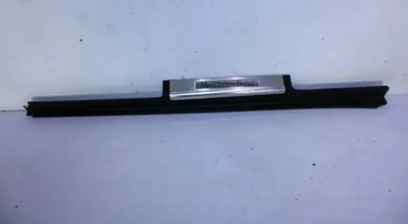 Mercedes-Benz R W251 Front sill trim cover A2516800035 5015810