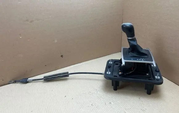 Volkswagen Amarok Gear shifter/selector 2H1713025E 2H1713203C