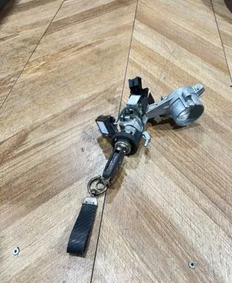 Opel Insignia A Ignition lock 13243376 83570120201