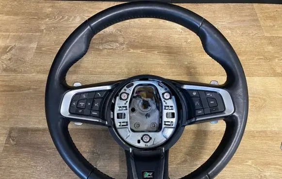 Jaguar F-Pace Steering wheel KK833F563MA8PVJ 310768299M41AA