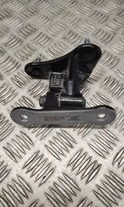 Mercedes-Benz S C217 Front door lower hinge A046572 HAC217C1 A2177201701