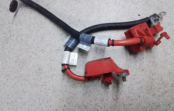 BMW X5 E70 Positive cable (battery) 9217004 9217003