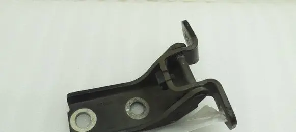 Ford Mustang V Front door lower hinge 03D3A
