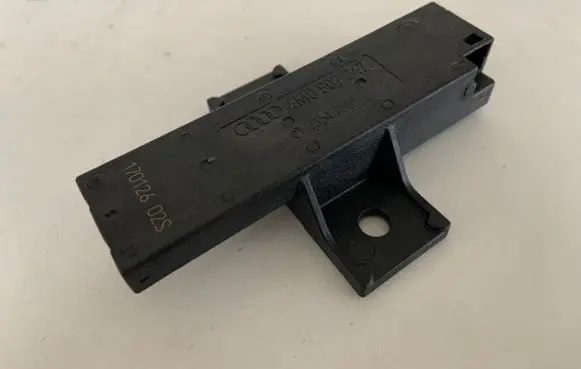 Audi A4 S4 B9 Keyless (KESSY) go control unit/module 4M0907247
