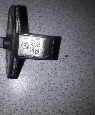 BMW 5 E39 Front door sensor 8176350