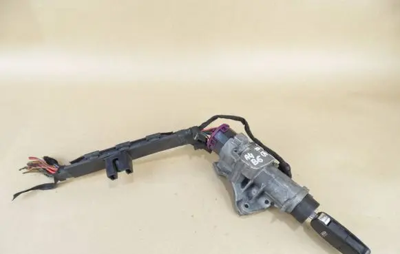 Audi A4 S4 B6 8E 8H Ignition lock 4B0905851C